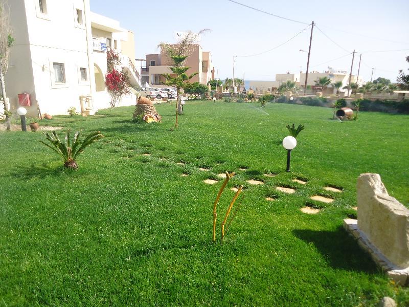 Almyra & Apartment Sfáka