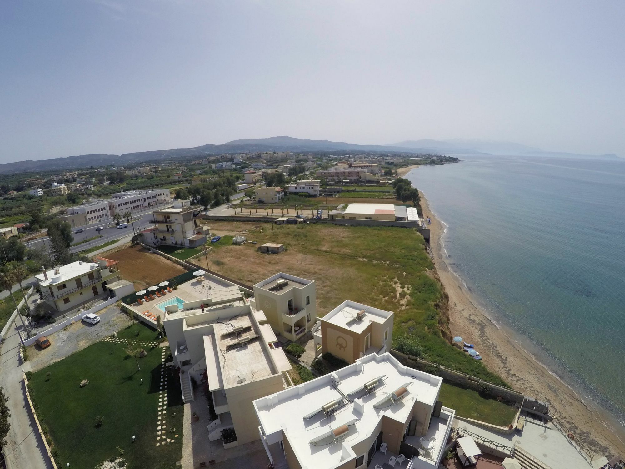 Almyra & Apartment Sfáka